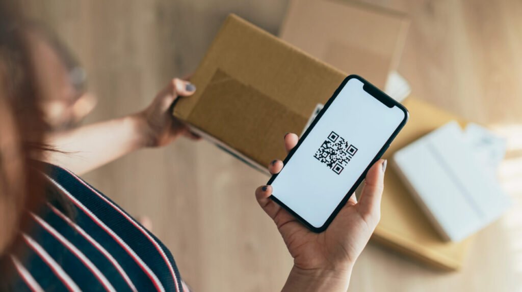 How To Scan a Qr Code on an Iphone: A Really Simple Guide